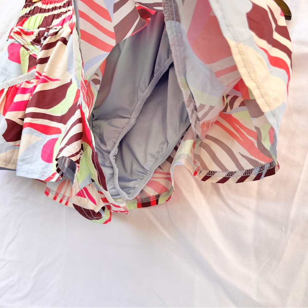 FREE PEOPLE | GET YOUR FLIRT ON PRINTED SHORTS IN MOONLIGHT COMBO SIZE SMALL - Picture 3 of 6